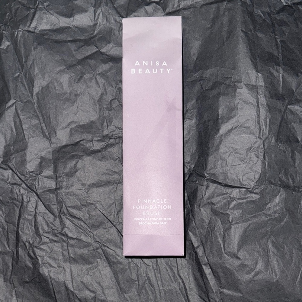 Anisa Beauty Pinnacle Foundation Brush